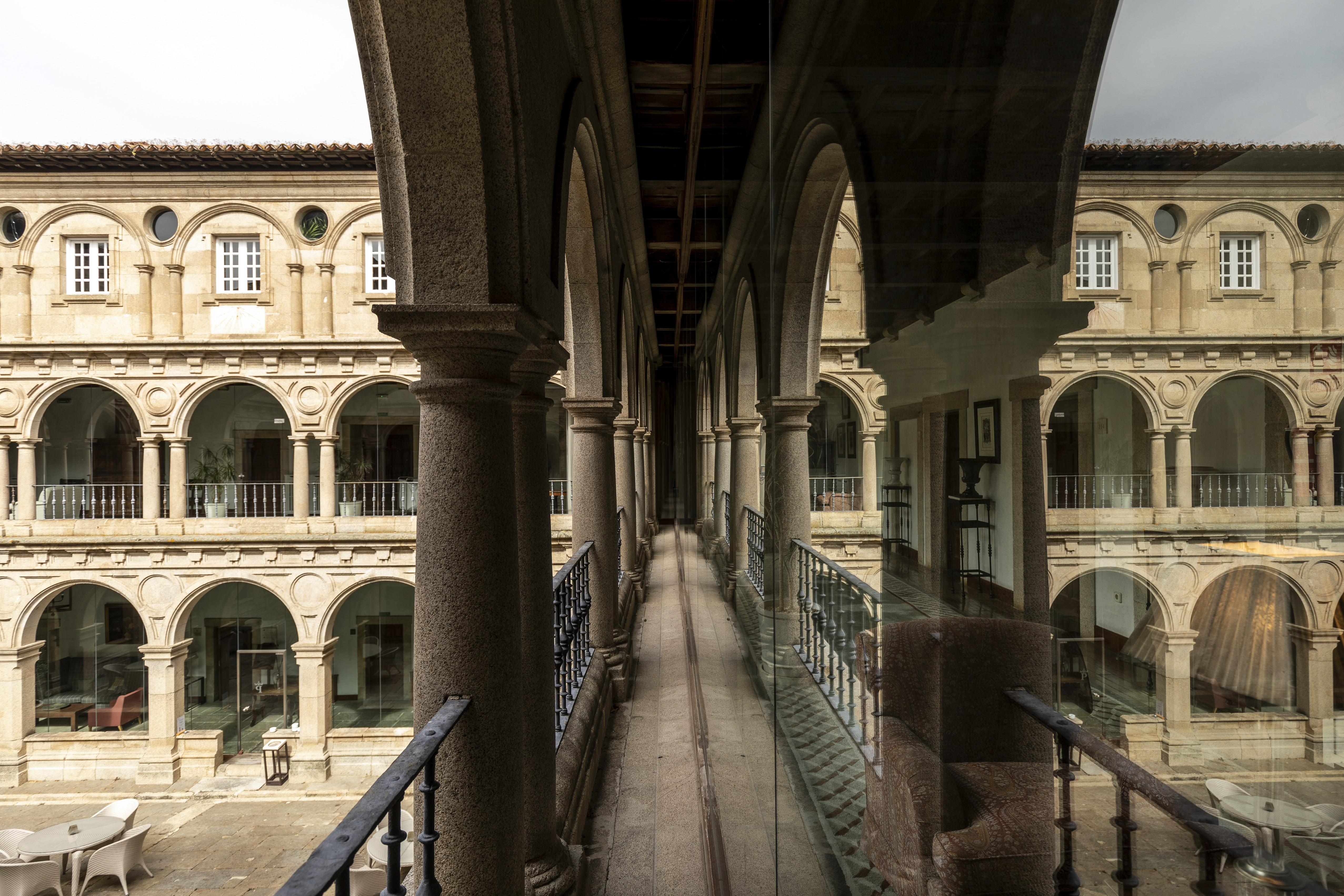 Parador De Monforte De Lemos Exterior photo